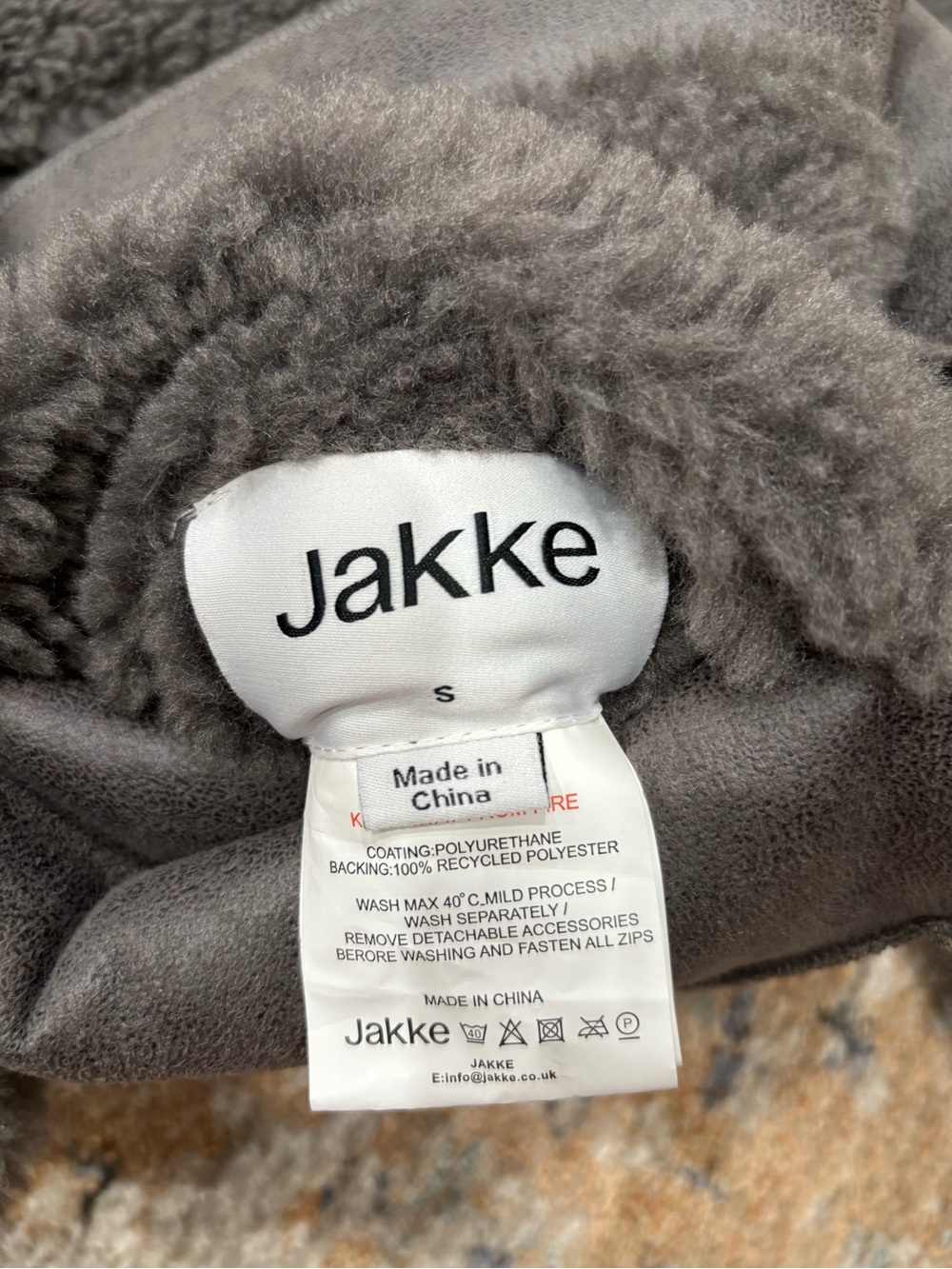 Jakke Vera Reversible Faux-Shearling Aviator Jacket - Picture 8 of 8